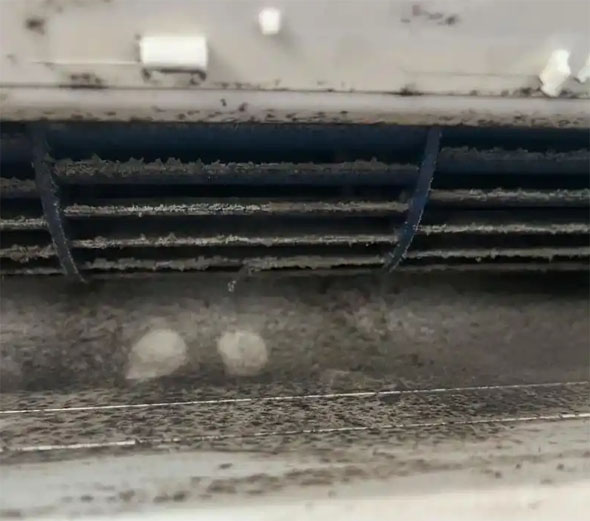 双阳空调吹的风有股烧焦味是怎么回事